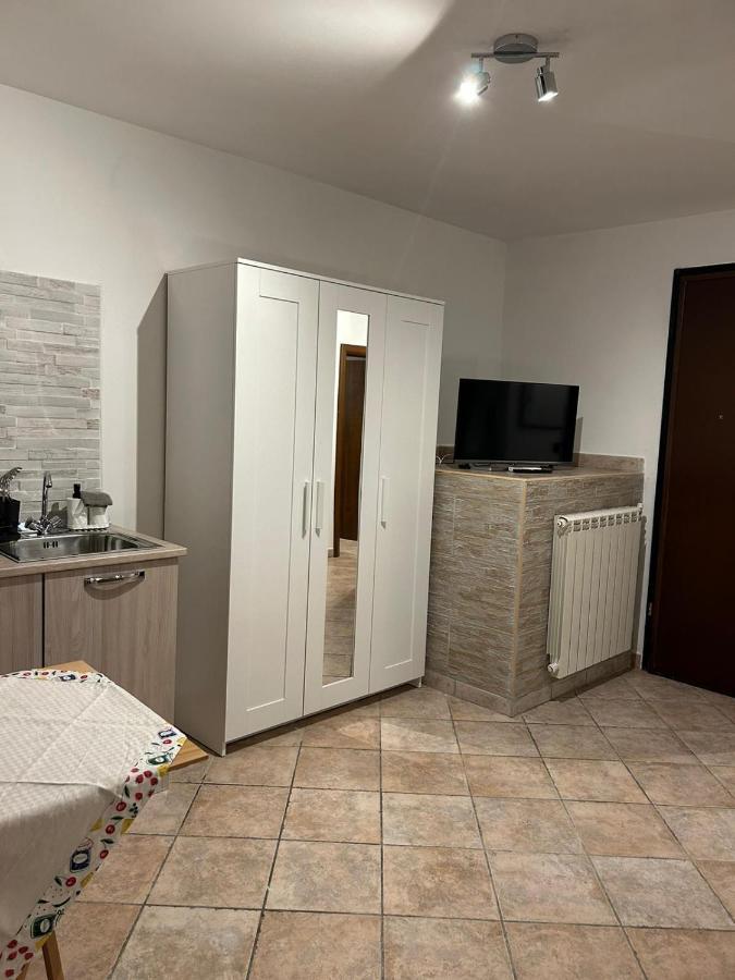 Miriale House Aeroporto Fiumicino Appartement Buitenkant foto